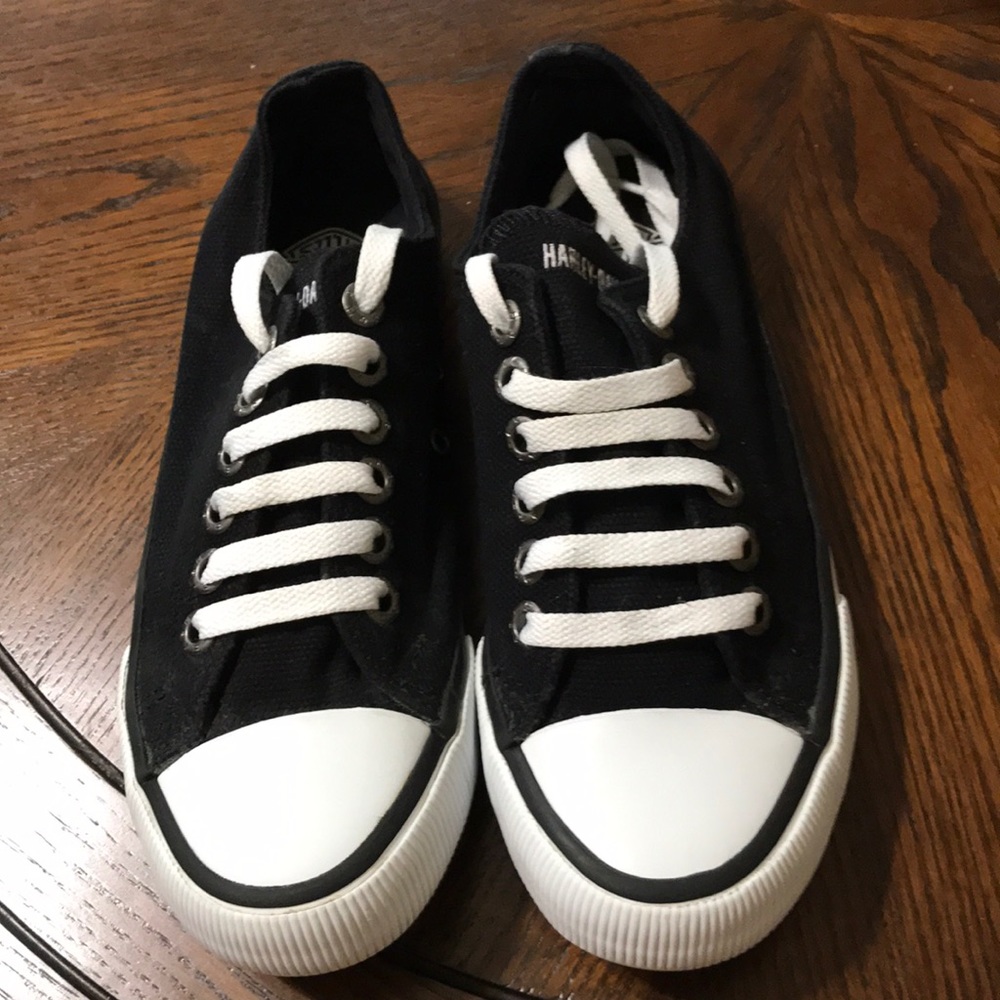 New Harley Davidson black converse shoes